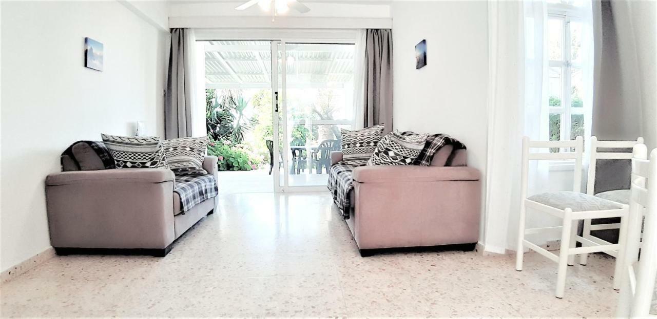 Coral Bay Suite Cyprus 외부 사진